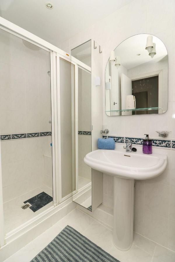 Family Apartment Walking Distance To The Sea And All Amenities Sitio de Calahonda Esterno foto