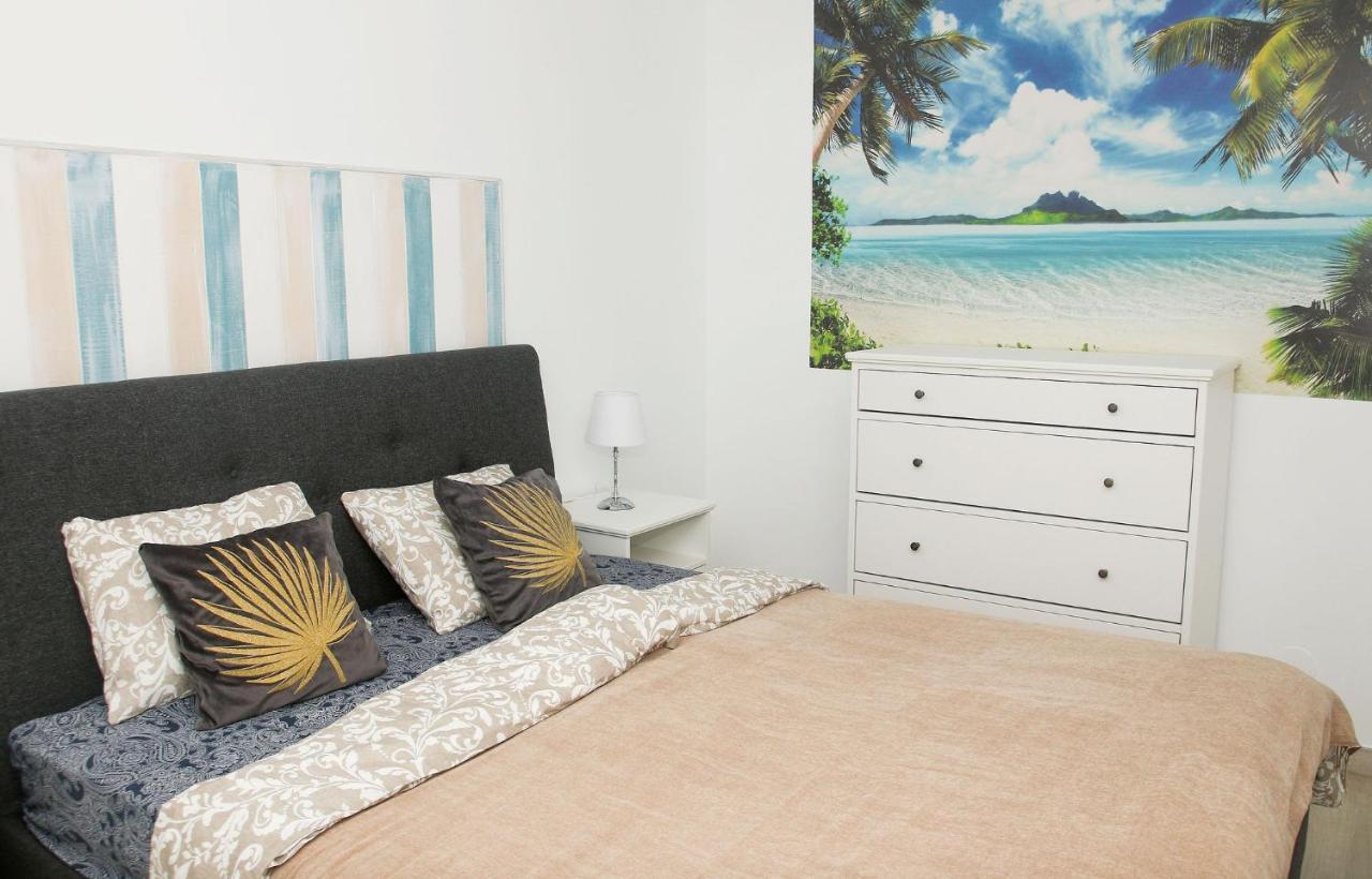 Family Apartment Walking Distance To The Sea And All Amenities Sitio de Calahonda Esterno foto